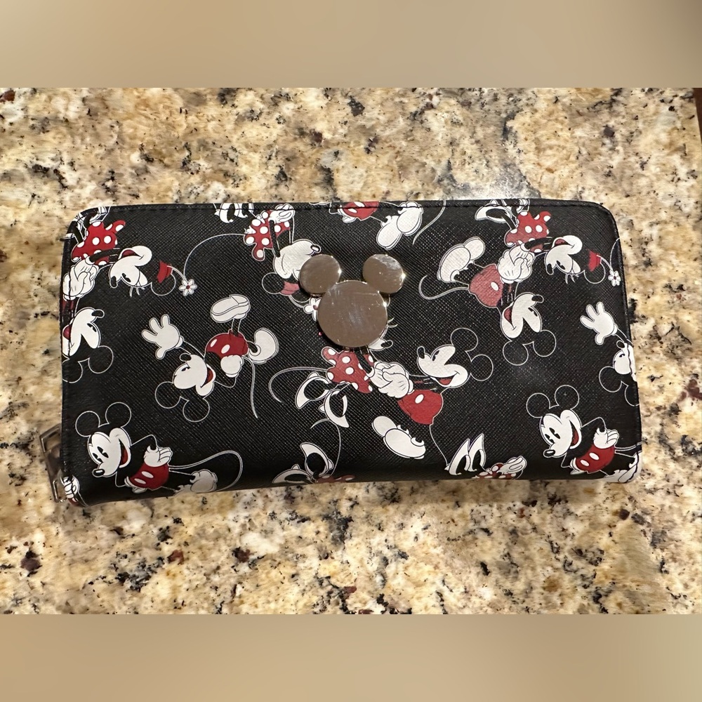 Mickey and Minnie Wallet ❤️ 🖤